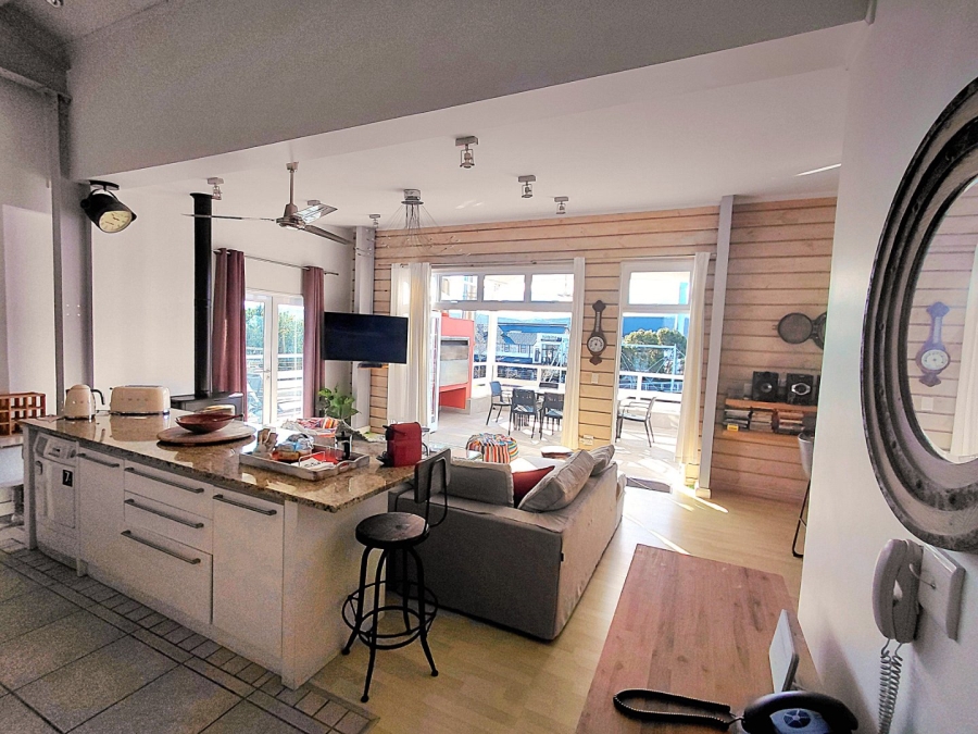 1 Bedroom Property for Sale in Thesen Islands Western Cape
